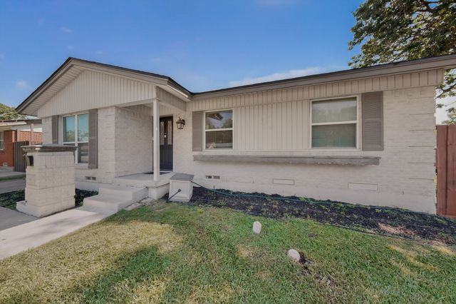 2302 Lagoon Drive, Mesquite, TX 75150