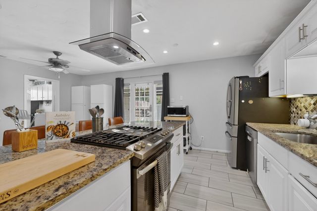 2302 Lagoon Drive, Mesquite, TX 75150
