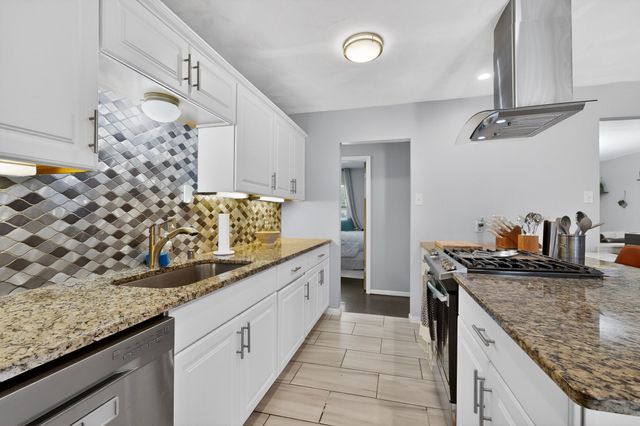 2302 Lagoon Drive, Mesquite, TX 75150
