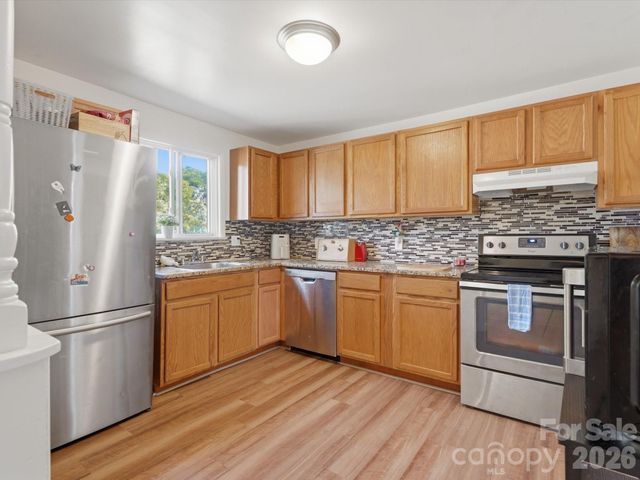 6223 Macon Street, Charlotte, NC 28208