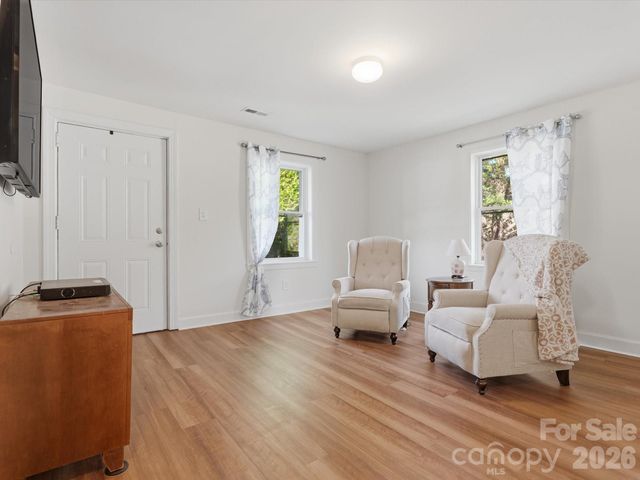 6223 Macon Street, Charlotte, NC 28208