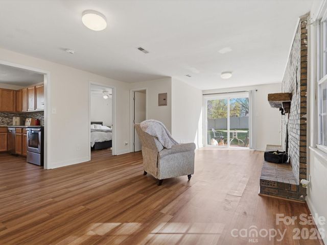 6223 Macon Street, Charlotte, NC 28208