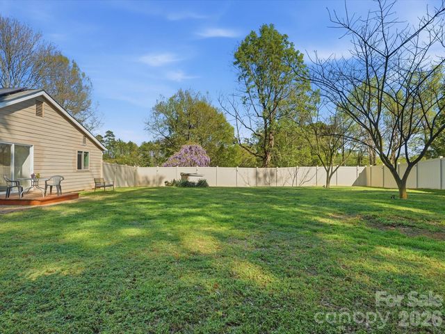 6223 Macon Street, Charlotte, NC 28208