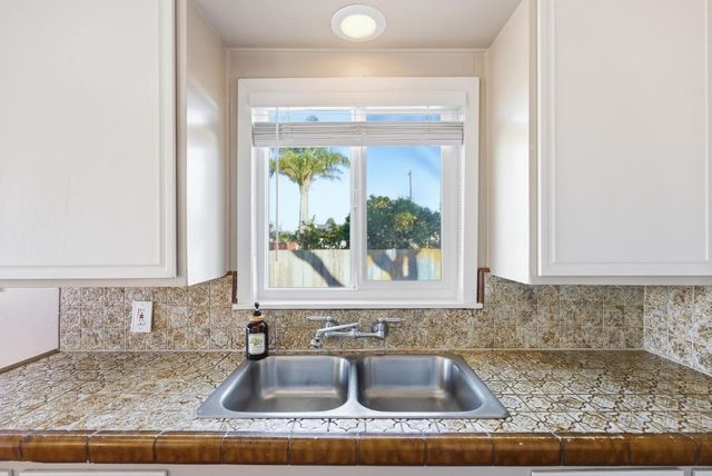 9 Nona Avenue, Freedom, CA 95019