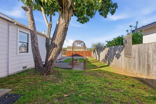 9 Nona Avenue, Freedom, CA 95019