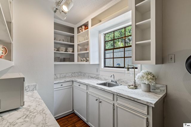 2110 PARGOUD BOULEVARD, Monroe, LA 71201