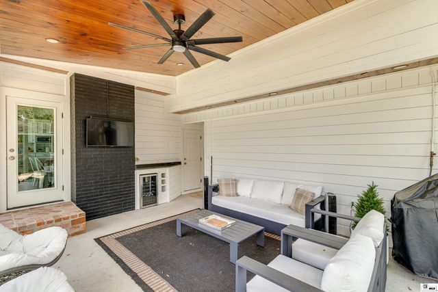 2110 PARGOUD BOULEVARD, Monroe, LA 71201