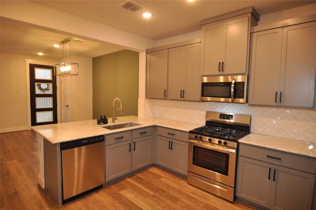 9020 Brook Hill Lane, Fort Worth, TX 76244