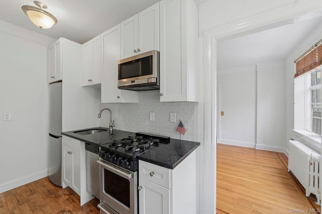 2 Westchester Avenue 4N, White Plains, NY 10601