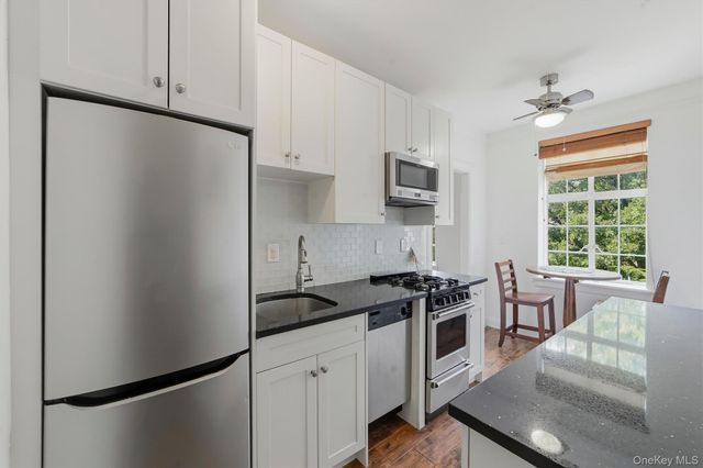 2 Westchester Avenue 4N, White Plains, NY 10601