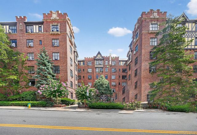 2 Westchester Avenue 4N, White Plains, NY 10601