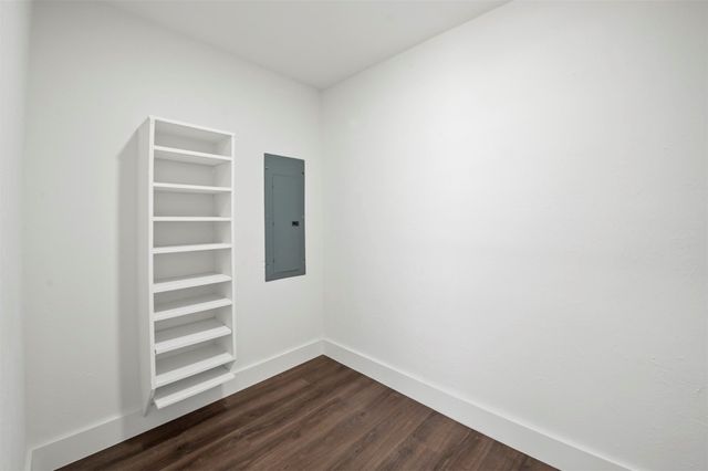 9145 Drumcliffe Lane, Dallas, TX 75231