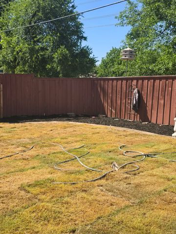 9145 Drumcliffe Lane, Dallas, TX 75231