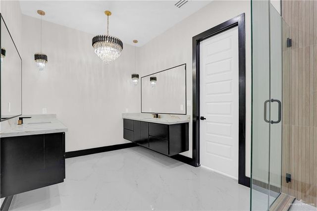 2801 E Zarzamora Avenue, Hidalgo, TX 78557