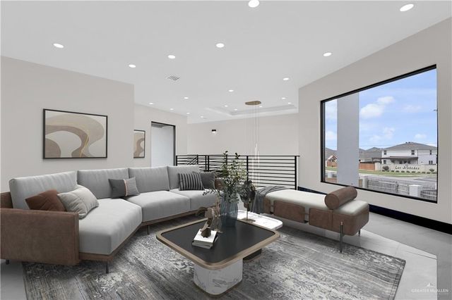 2801 E Zarzamora Avenue, Hidalgo, TX 78557