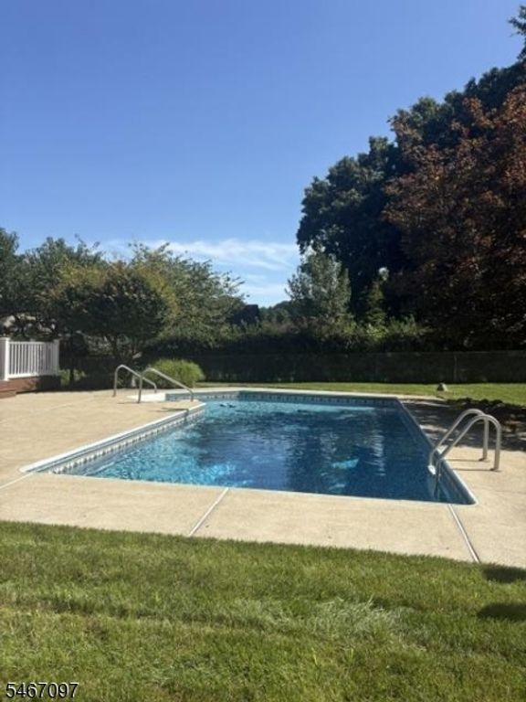 144 Romaine Rd, North Haledon Boro, NJ 07508 — exterior