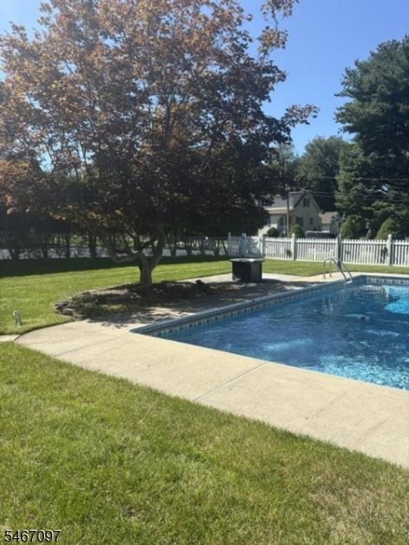 144 Romaine Rd, North Haledon Boro, NJ 07508 — photo 3
