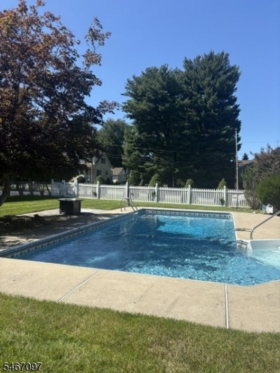 144 Romaine Rd, North Haledon Boro, NJ 07508 — photo 4