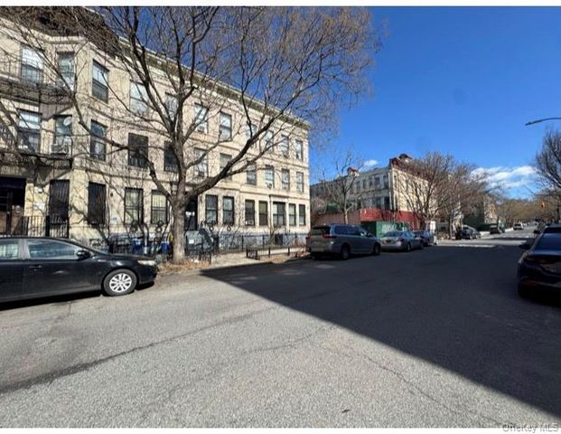 417 Chauncey Street 3A, Brooklyn, NY 11233