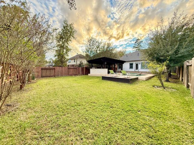 142 E Spindle Tree Circle, The Woodlands, TX 77382