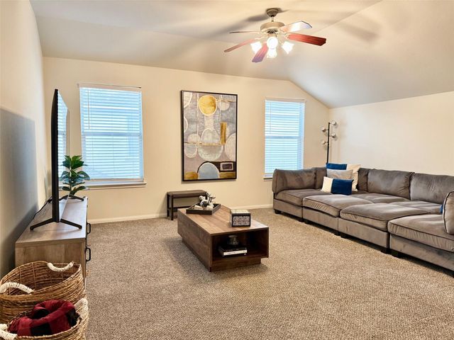 142 E Spindle Tree Circle, The Woodlands, TX 77382