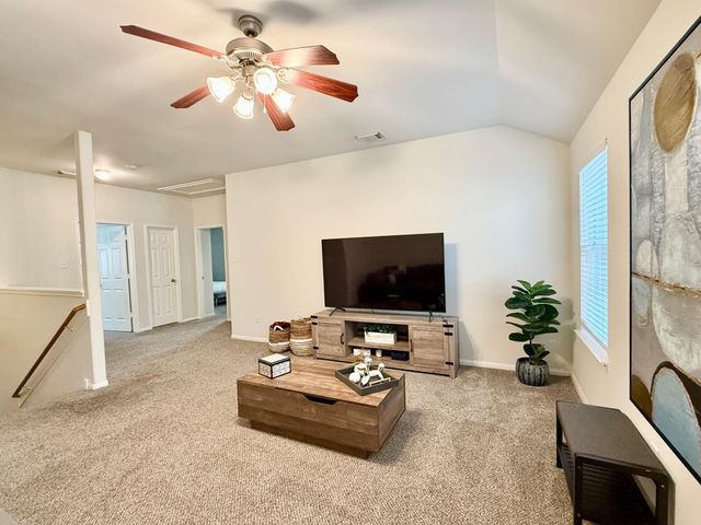 142 E Spindle Tree Circle, The Woodlands, TX 77382