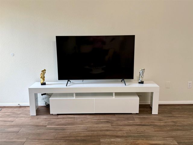 142 E Spindle Tree Circle, The Woodlands, TX 77382