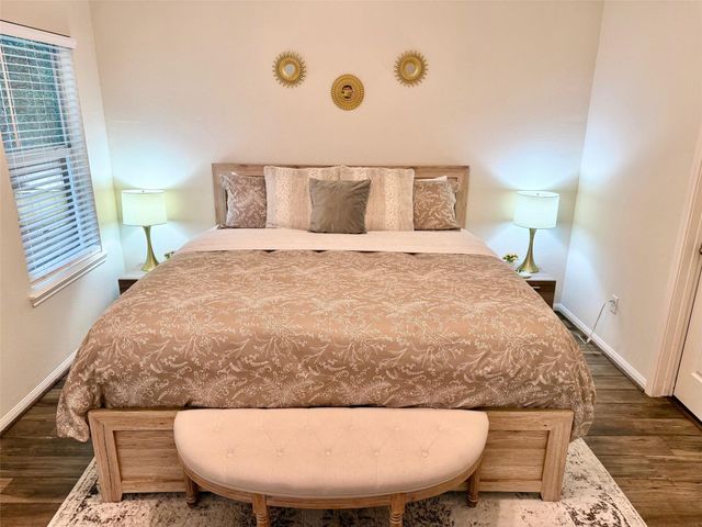 142 E Spindle Tree Circle, The Woodlands, TX 77382