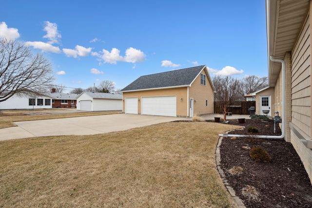 1416 6th Street, Orion, IL 61273