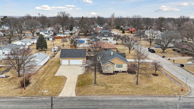 1416 6th Street, Orion, IL 61273