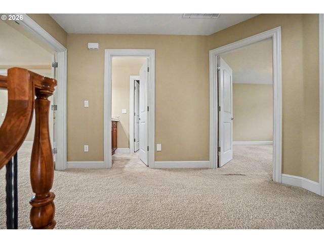 1695 Nw TITAN Dr, Salem, OR 97304