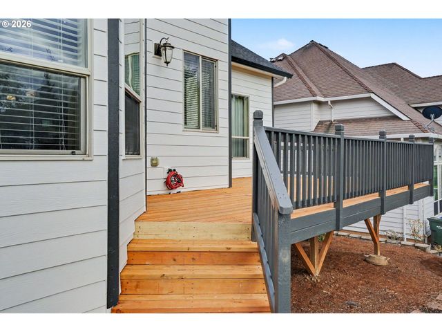 1695 Nw TITAN Dr, Salem, OR 97304