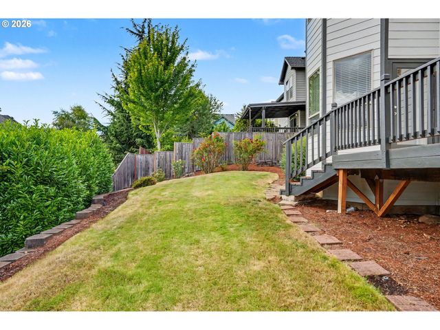 1695 Nw TITAN Dr, Salem, OR 97304