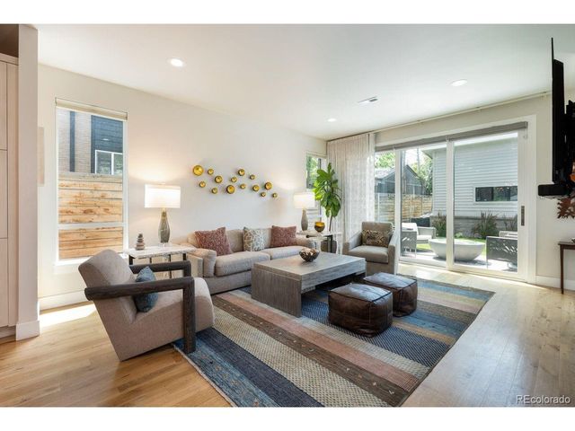 1529 Adams St, Denver, CO 80206