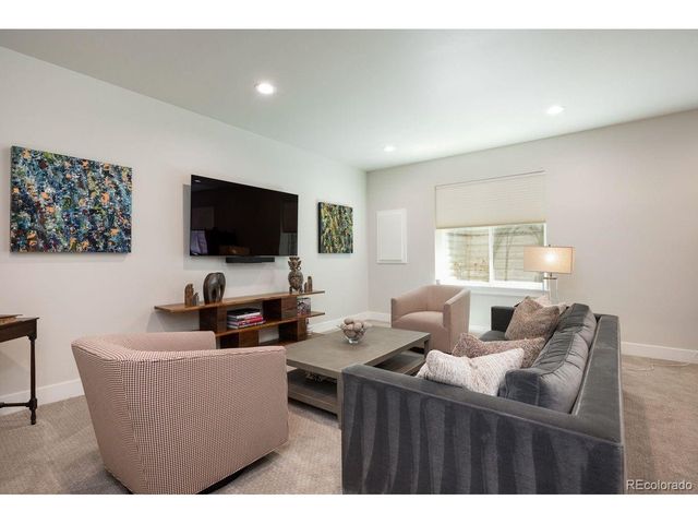1529 Adams St, Denver, CO 80206