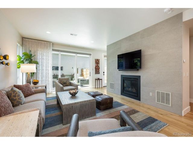 1529 Adams St, Denver, CO 80206