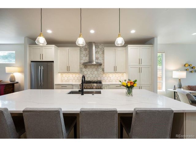 1529 Adams St, Denver, CO 80206