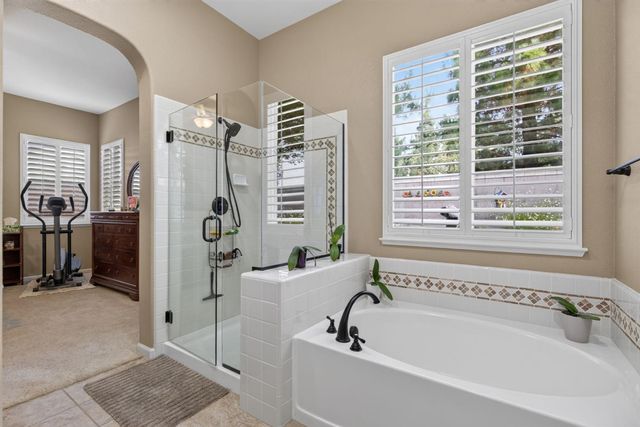 4520 Crown Bench Cir, Elk Grove, CA 95757