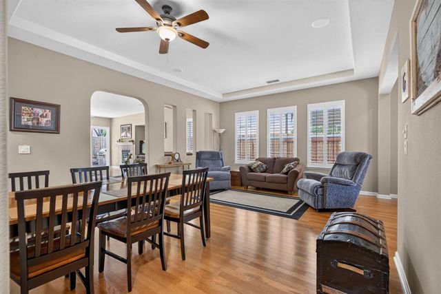 4520 Crown Bench Cir, Elk Grove, CA 95757