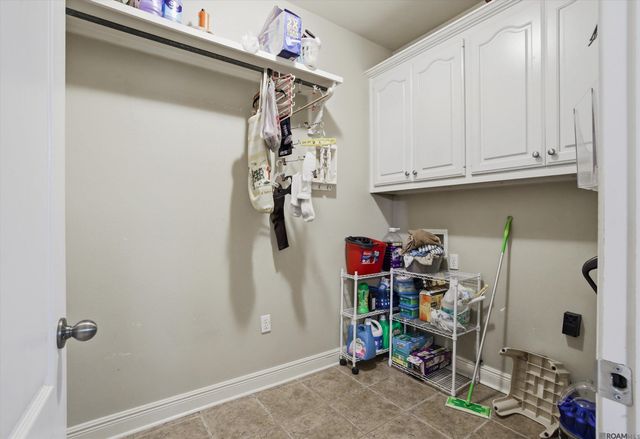 39435 Lakeland Ave, Prairieville, LA 70769