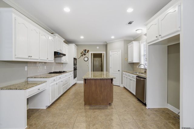 39435 Lakeland Ave, Prairieville, LA 70769