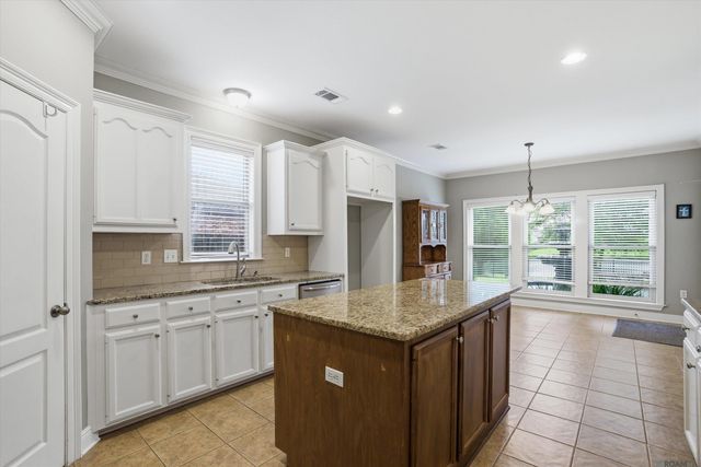 39435 Lakeland Ave, Prairieville, LA 70769