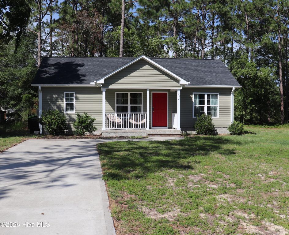 332 Holly Drive, Southport, NC 28461