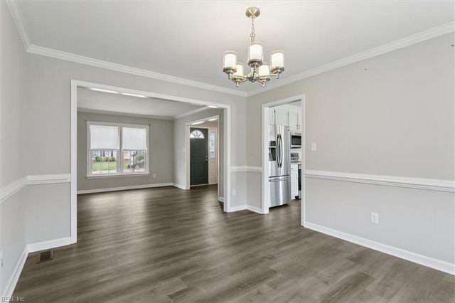 10 Pine Lake CT, Hampton, VA 23669