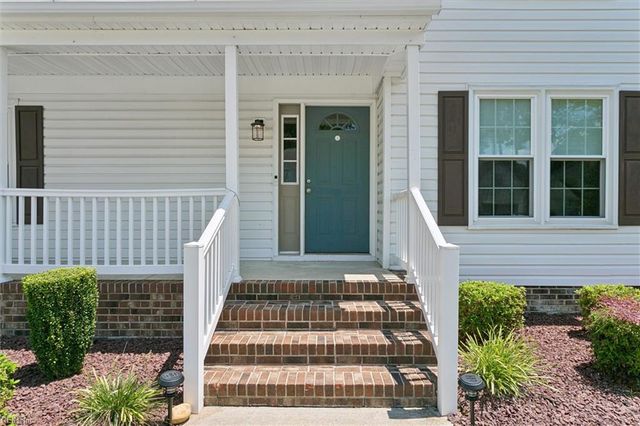 10 Pine Lake CT, Hampton, VA 23669