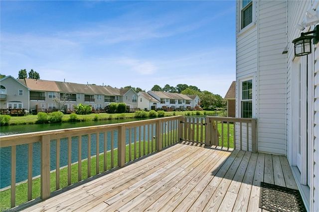 10 Pine Lake CT, Hampton, VA 23669