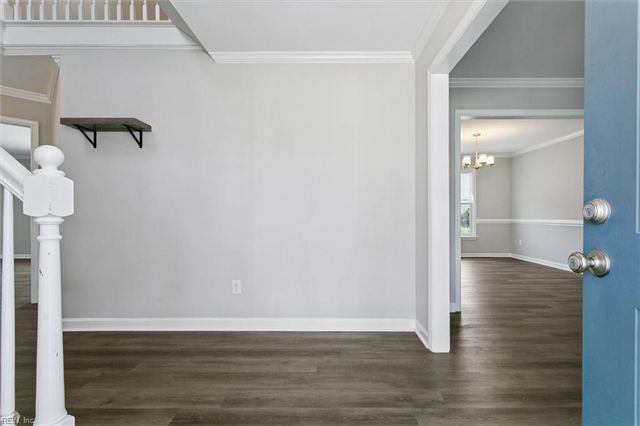 10 Pine Lake CT, Hampton, VA 23669