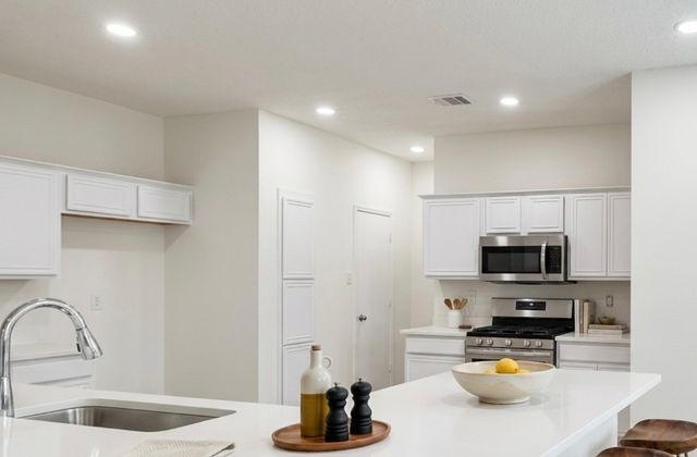 729 Wedgewood Drive, Desoto, TX 75115