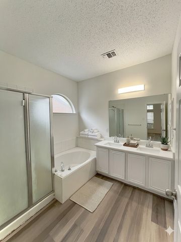 729 Wedgewood Drive, Desoto, TX 75115