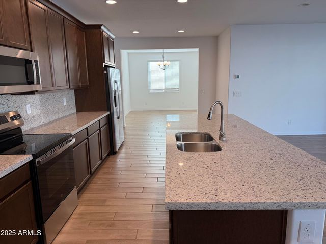 10270 W INDIANOLA Avenue, Avondale, AZ 85392